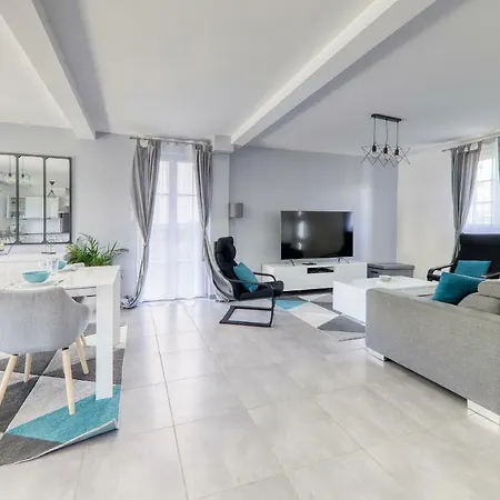 Lamartine Villa *
